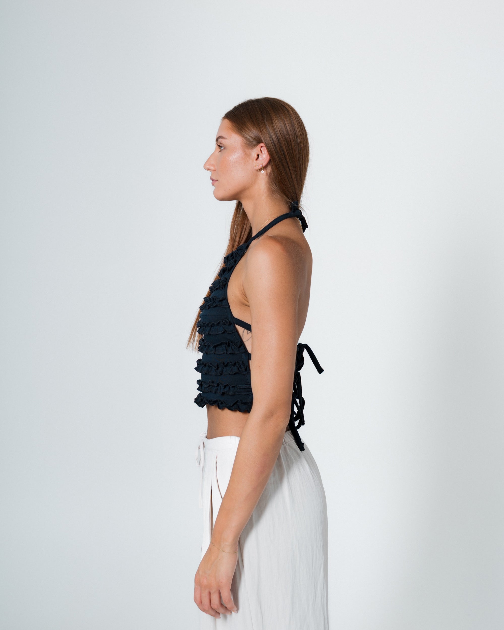 FRILLS NAVY TOP