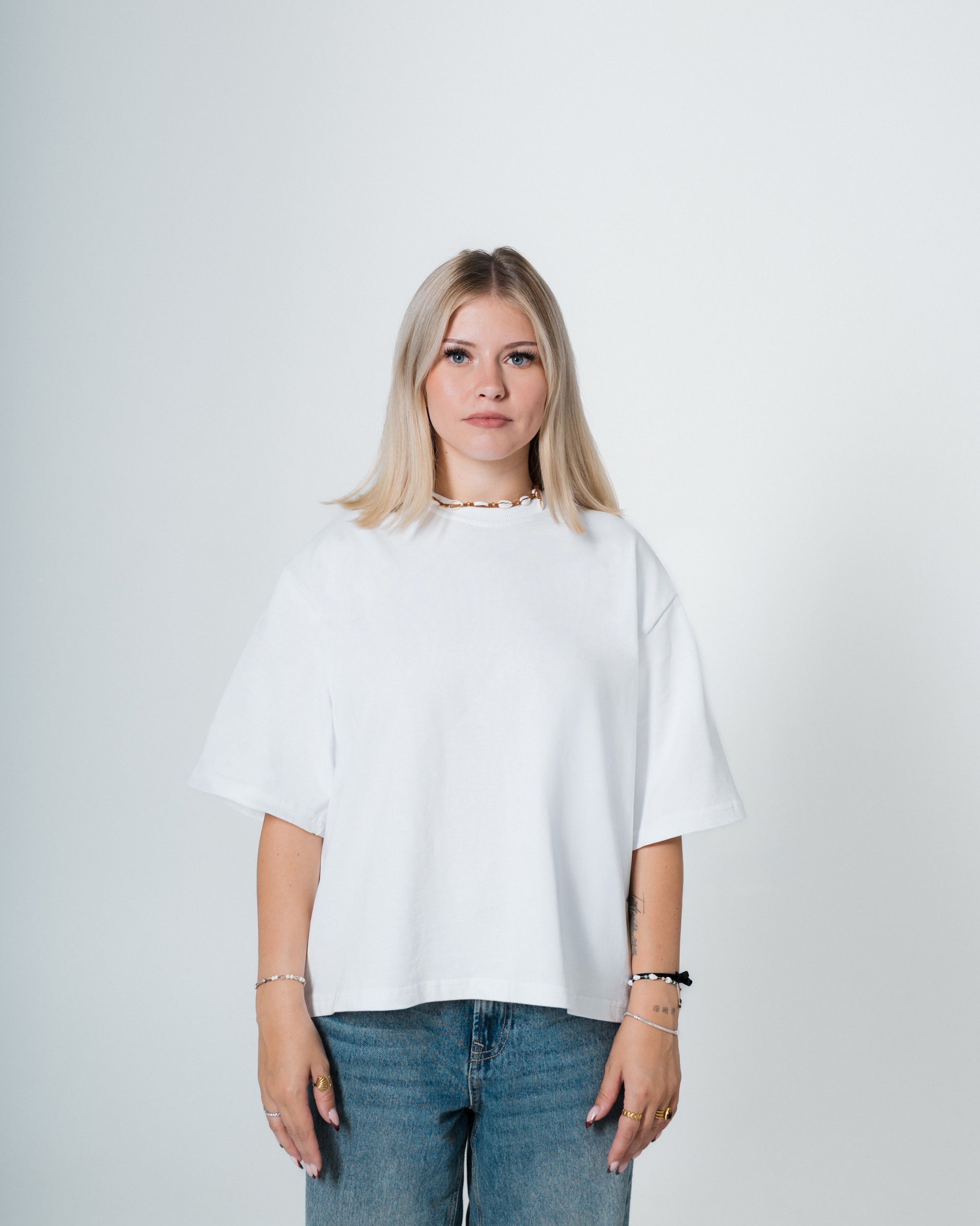 PATCH WHITE TEE