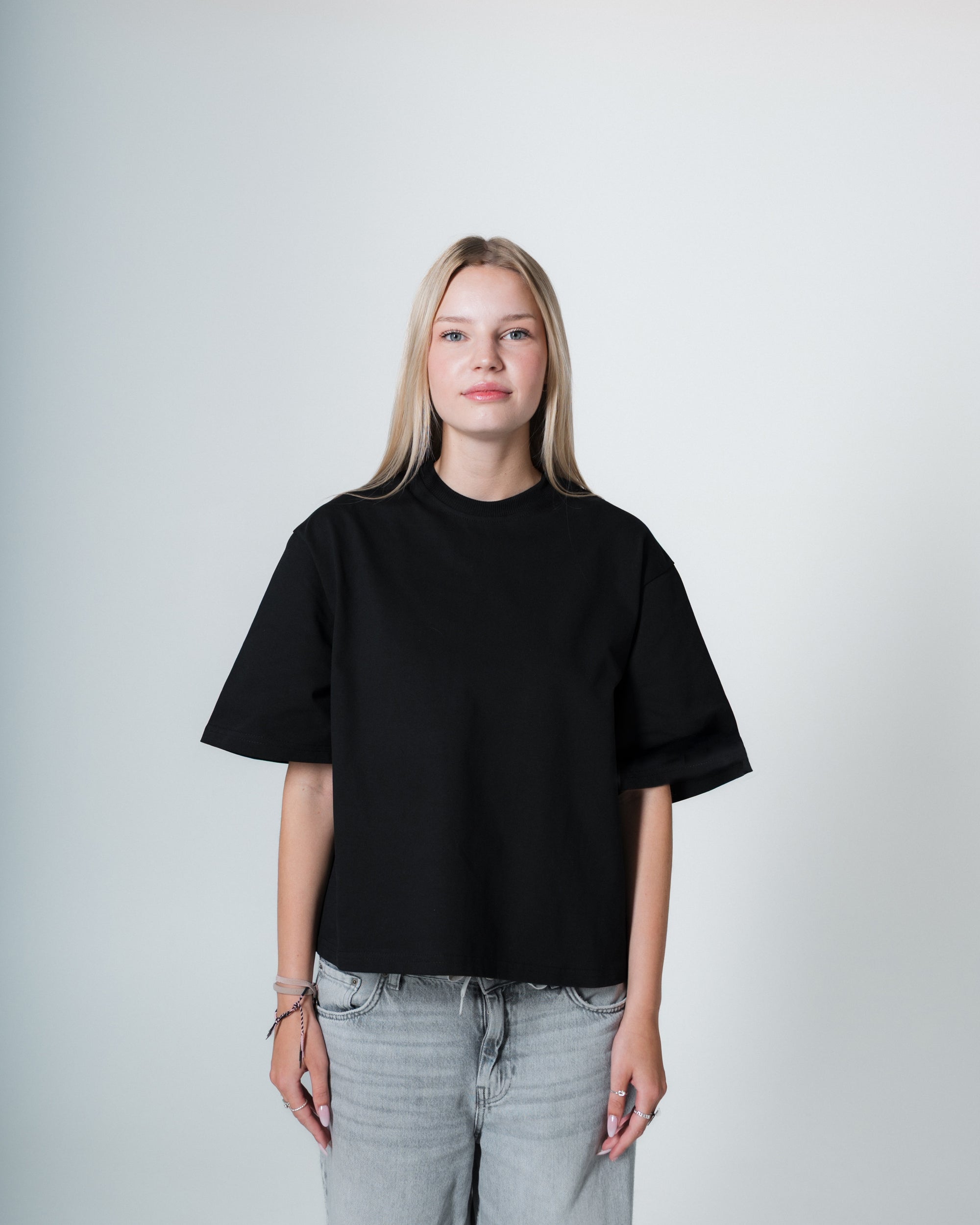 PATCH BLACK TEE